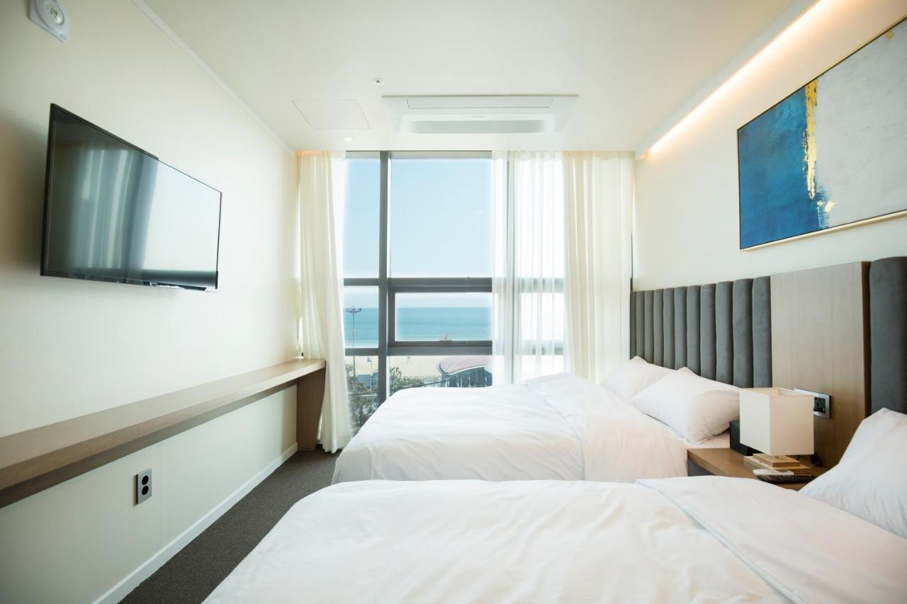 Uh Suite The Haeundae Пусан Екстер'єр фото