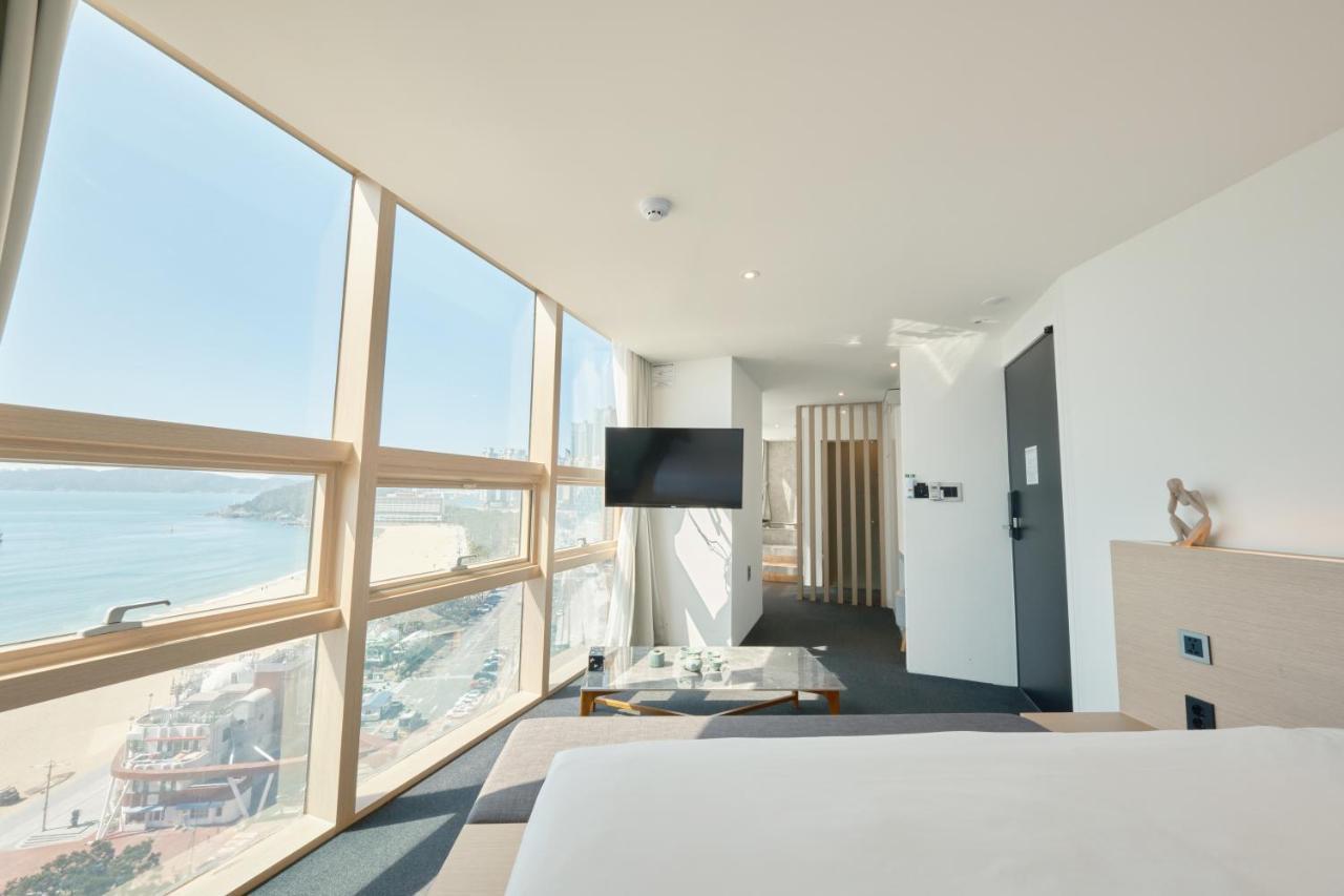 Uh Suite The Haeundae Пусан Екстер'єр фото