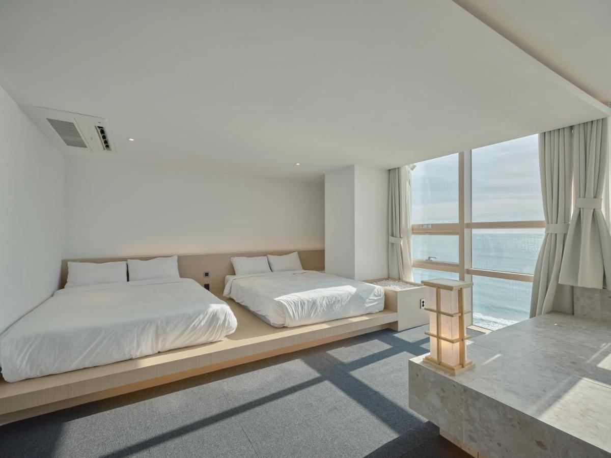 Uh Suite The Haeundae Пусан Екстер'єр фото